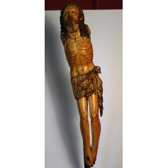 Sculpture of Christ in ivory. S: XVI