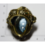 Importante anello in argento con vista su golden