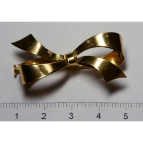 Broche-agulla en forma de lazo en ouro