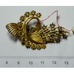 Brooch-needle in yellow gold