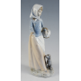 Figure of a peasant in porcelain Nao 