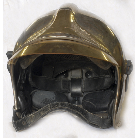 Casco de bombero de marca CGF Gallet. Francia, años 50.