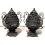 Pareja de copas ornamentales en hierro. Circa: 1900.