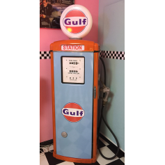 GULF. Dealer, French, gasoline, portable. 1955.