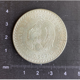 5 pesos coin. 30 grams silver 900mm. 1947.