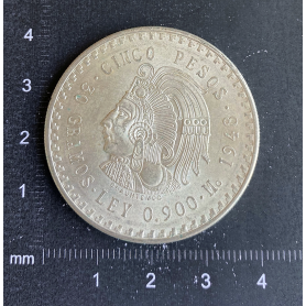 5 pesos coin. 30 grams silver 900mm. 1948.