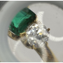 Ring aus 18 Karat Gold, Smaragd und Diamanten.